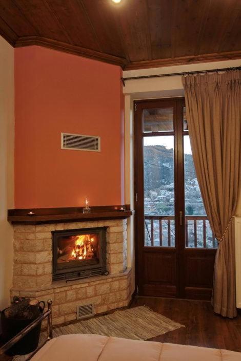 Thea Valtessinikou Hotel Luaran gambar