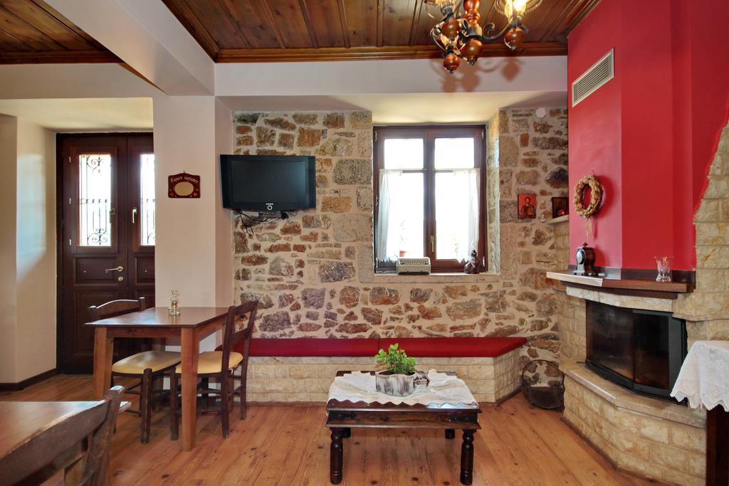 Thea Valtessinikou Hotel Luaran gambar